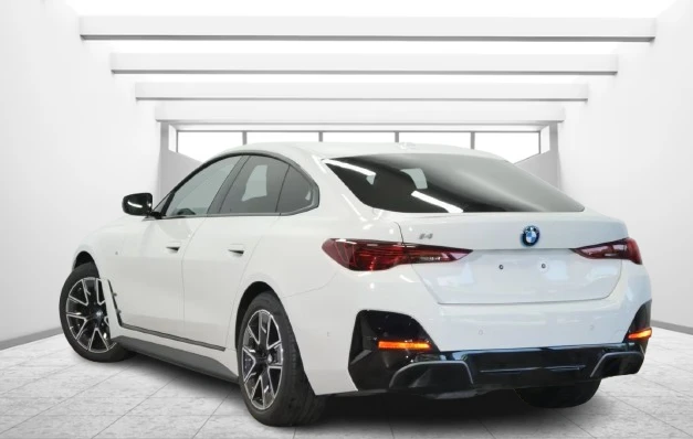 BMW i4 eDrive 40 Gran Coupe = M-Sport = Гаранция - изображение 2