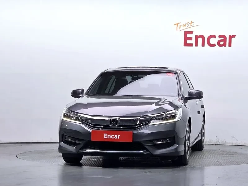 Honda Accord 2.4, снимка 3 - Автомобили и джипове - 55699331