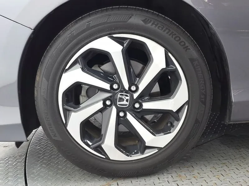 Honda Accord 2.4, снимка 5 - Автомобили и джипове - 55699331