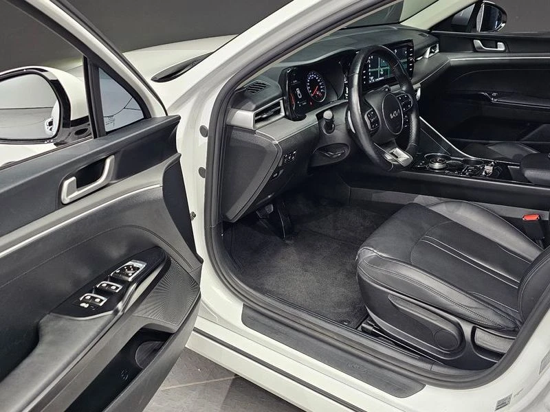 Kia K5 2.0 Automatic, снимка 10 - Автомобили и джипове - 55880088