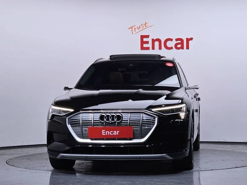 Audi E-Tron 50 Quattro Sportback| 241к.с., снимка 3 - Автомобили и джипове - 56374335