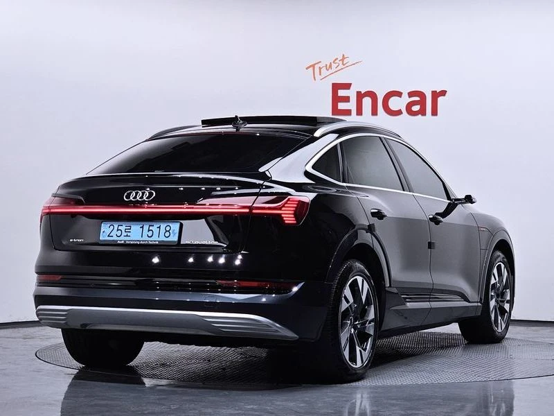 Audi E-Tron 50 Quattro Sportback| 241к.с., снимка 2 - Автомобили и джипове - 56374335