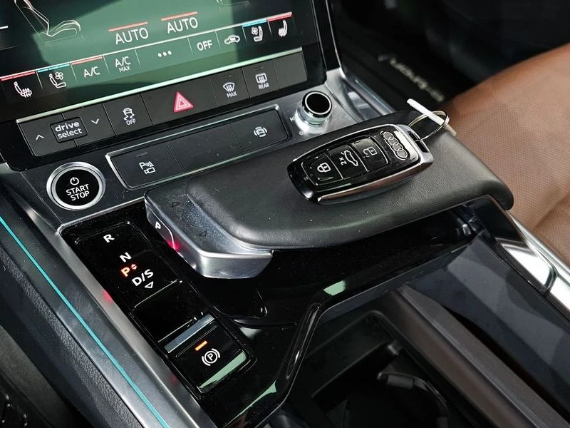 Audi E-Tron 50 Quattro Sportback| 241к.с., снимка 9 - Автомобили и джипове - 56374335