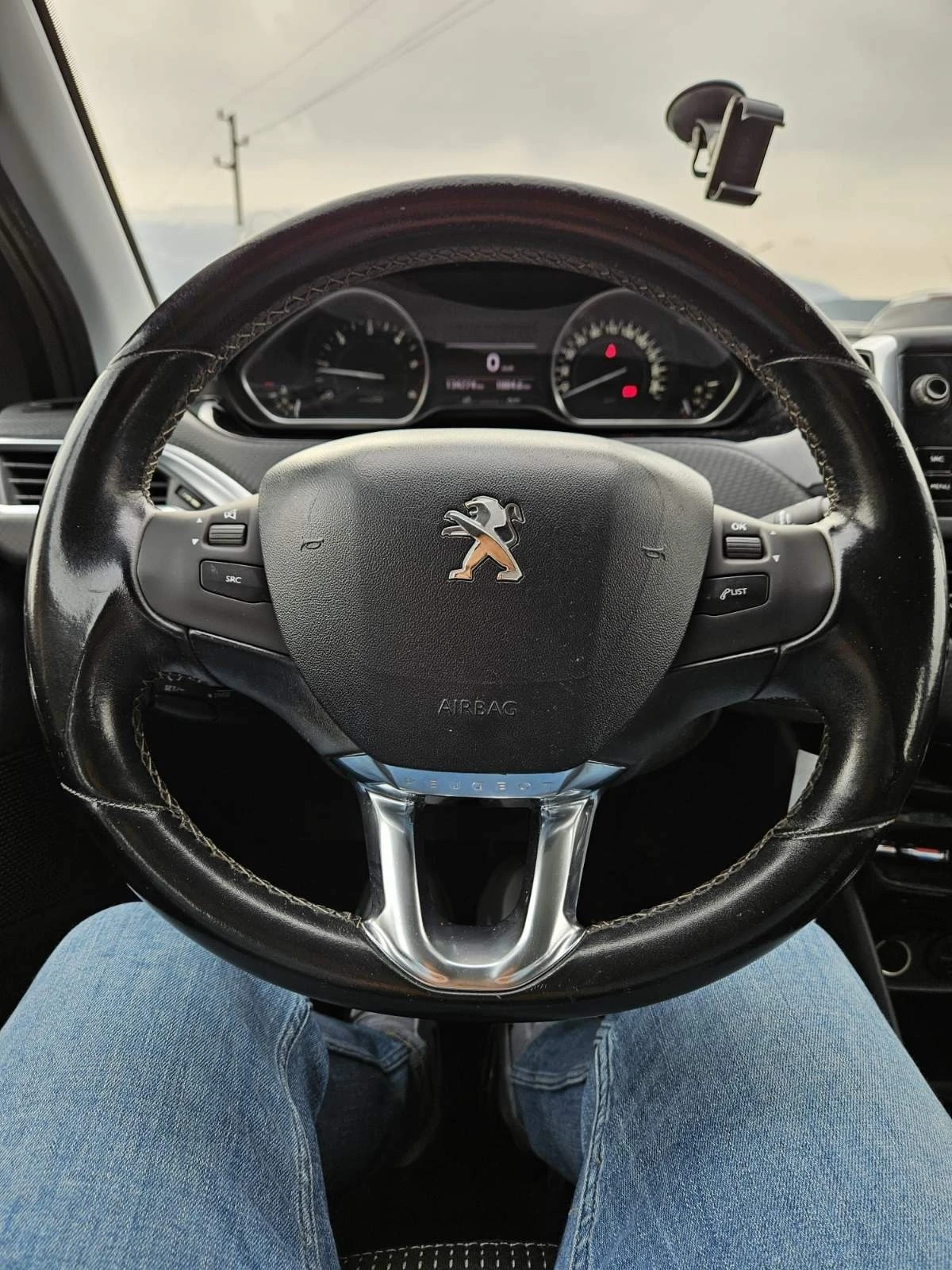 Peugeot 208 Allure - изображение 3