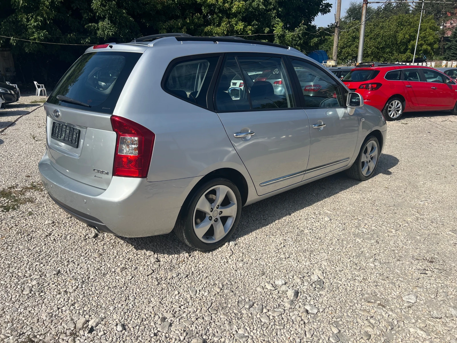 Kia Carens 2, 0 Crdi 7 Места - изображение 3