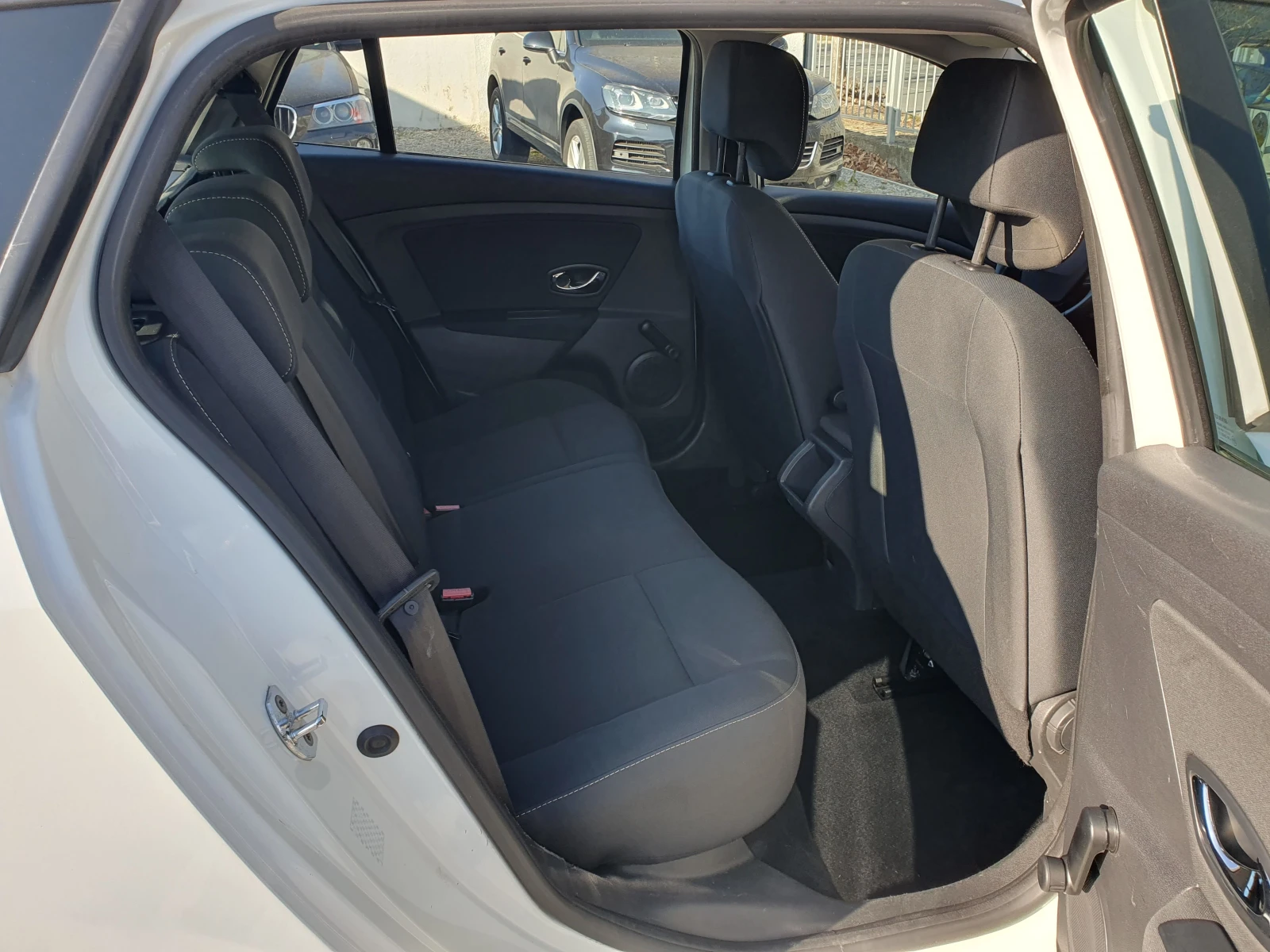 Renault Megane 1.5/110кс | Mobile.bg — изображение 13