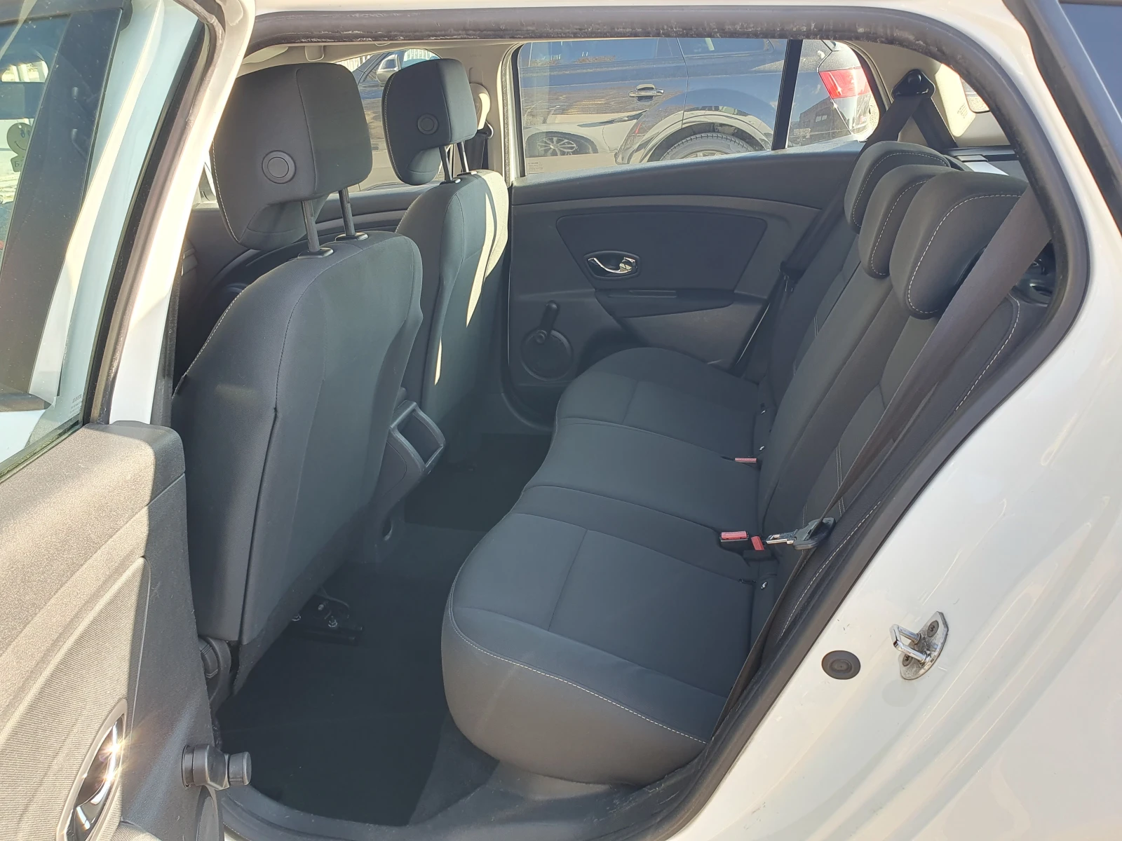 Renault Megane 1.5/110кс | Mobile.bg — изображение 11