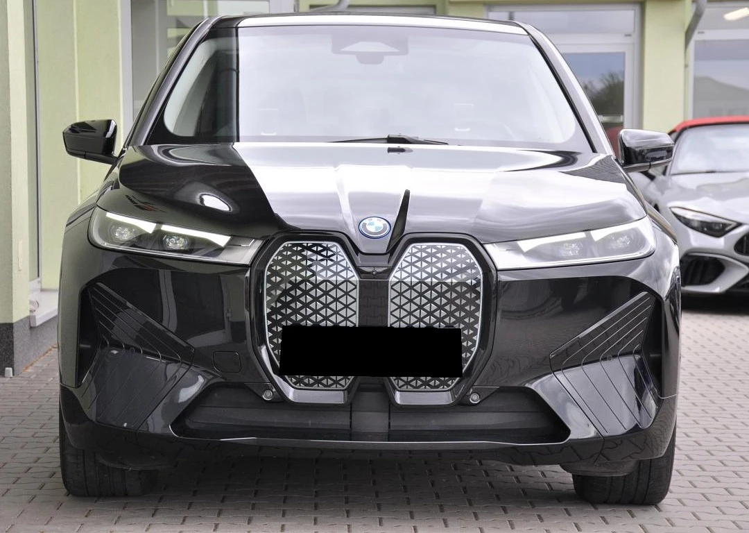 BMW iX xDrive40 - изображение 2