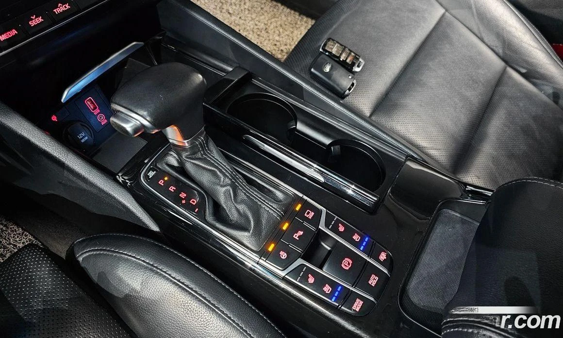 Kia K7 3.0 LPI Prestige  - изображение 9