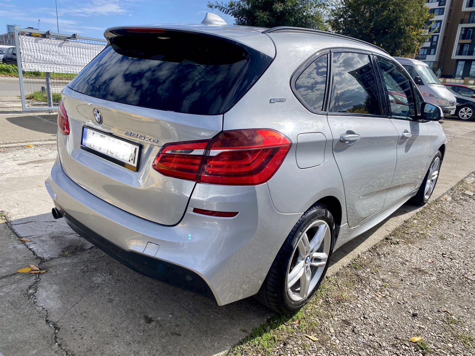 BMW 225 xe-Plug-in Hibrid, M. performance  - изображение 7