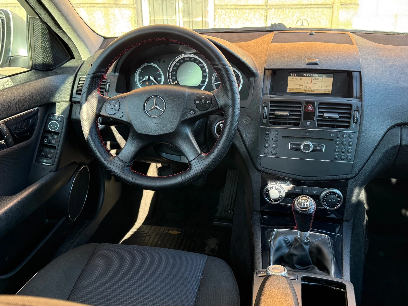 Mercedes-Benz C 200 НОВ ВНОС 158, 000КМ РЕАЛНИ - изображение 7