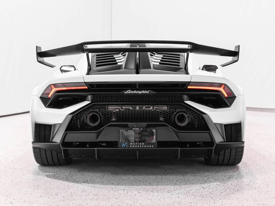 Lamborghini Huracan * STO* CARFAX * БЕЗ ПЪРВОНАЧАЛНА ВНОСКА - изображение 4