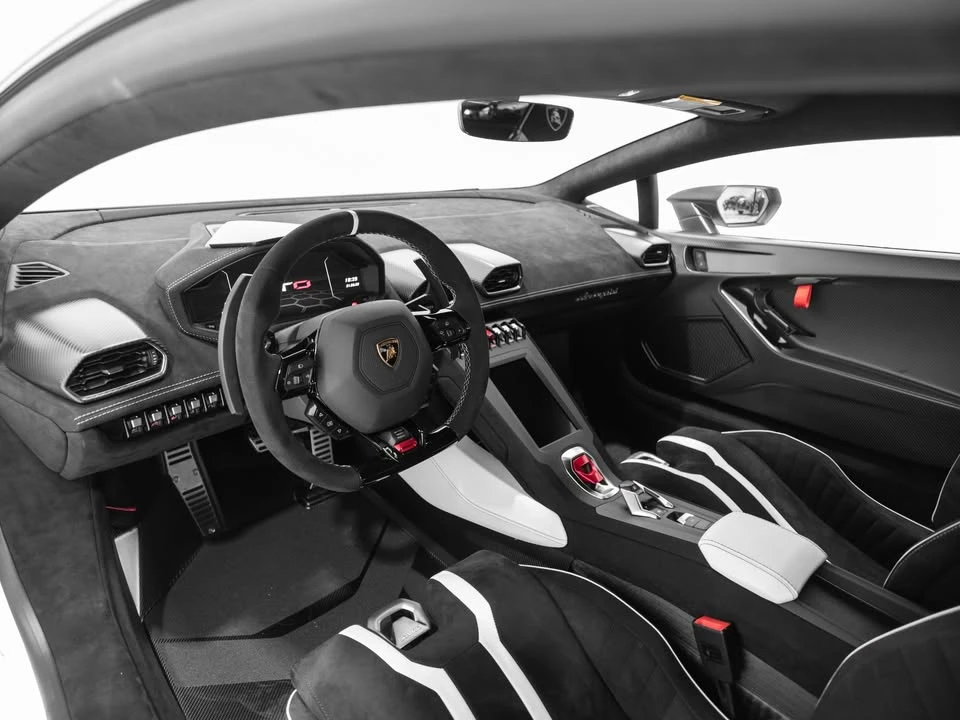 Lamborghini Huracan * STO* CARFAX * БЕЗ ПЪРВОНАЧАЛНА ВНОСКА - изображение 7