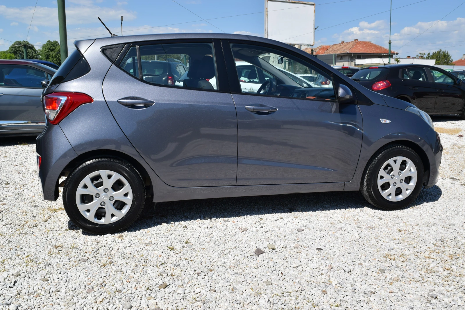 Hyundai I10 1.0i* Euro5B* , снимка 8 - Автомобили и джипове - 54438069