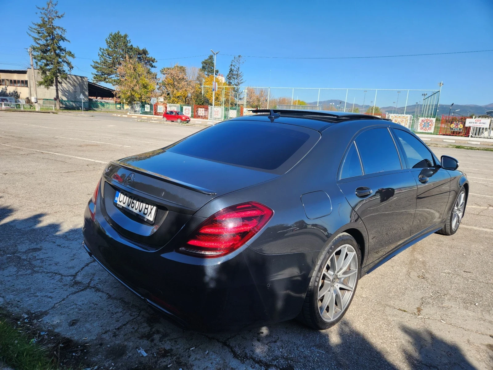 Mercedes-Benz S 560 Long* Burmester* 360* Pano* 4M, снимка 4 - Автомобили и джипове - 54663406