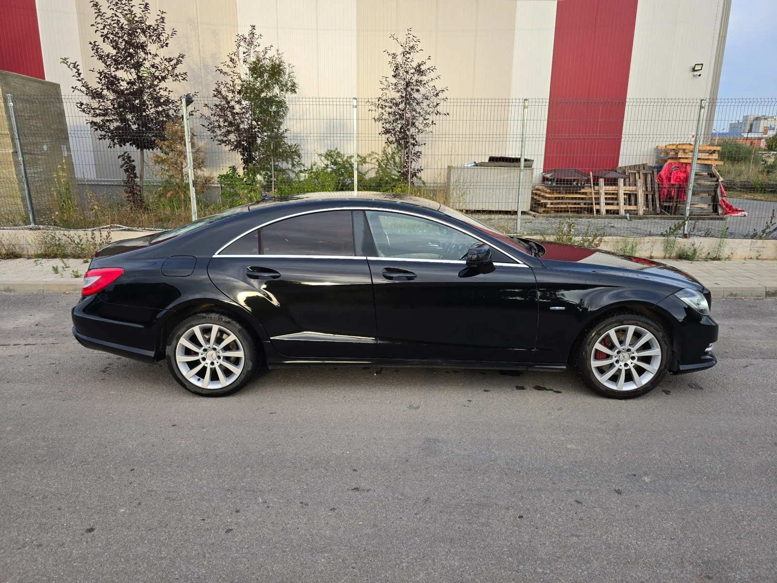 Mercedes-Benz CLS 350 AMG-пакет Бензинов, снимка 7 - Автомобили и джипове - 55425022