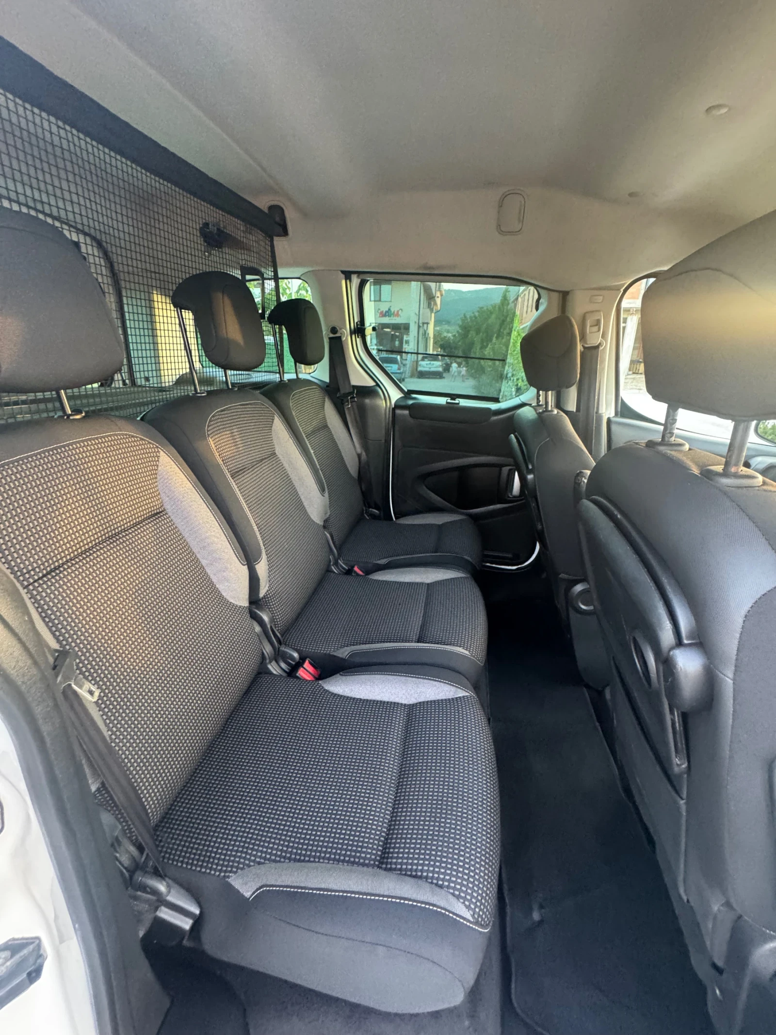 Peugeot Partner 1.6ehdi 120к.с, снимка 12 - Автомобили и джипове - 55426303