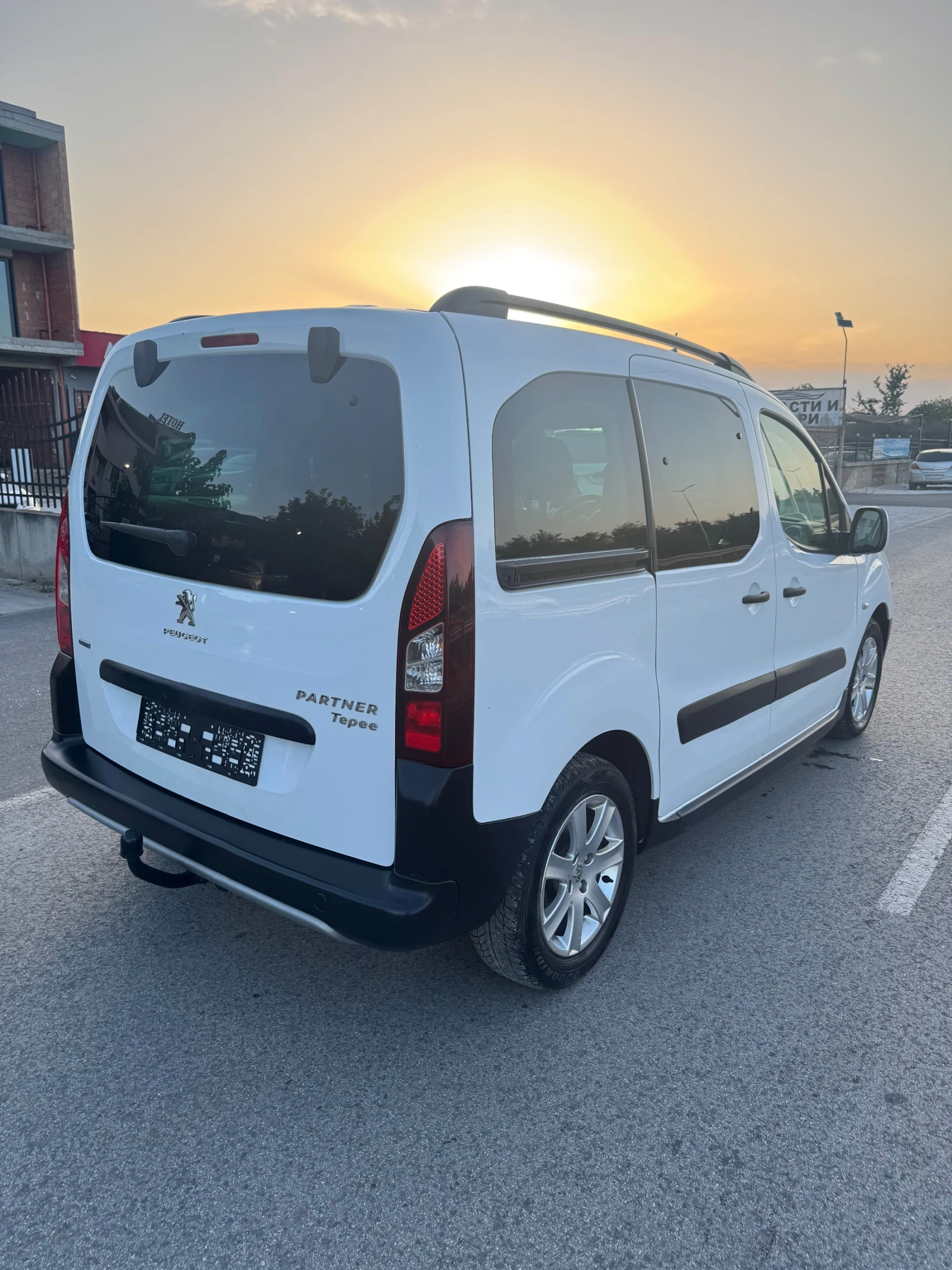 Peugeot Partner 1.6ehdi 120к.с, снимка 4 - Автомобили и джипове - 55426303