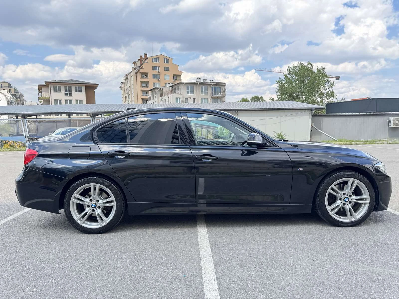 BMW 320 320D XDRIVE, снимка 4 - Автомобили и джипове - 55565173