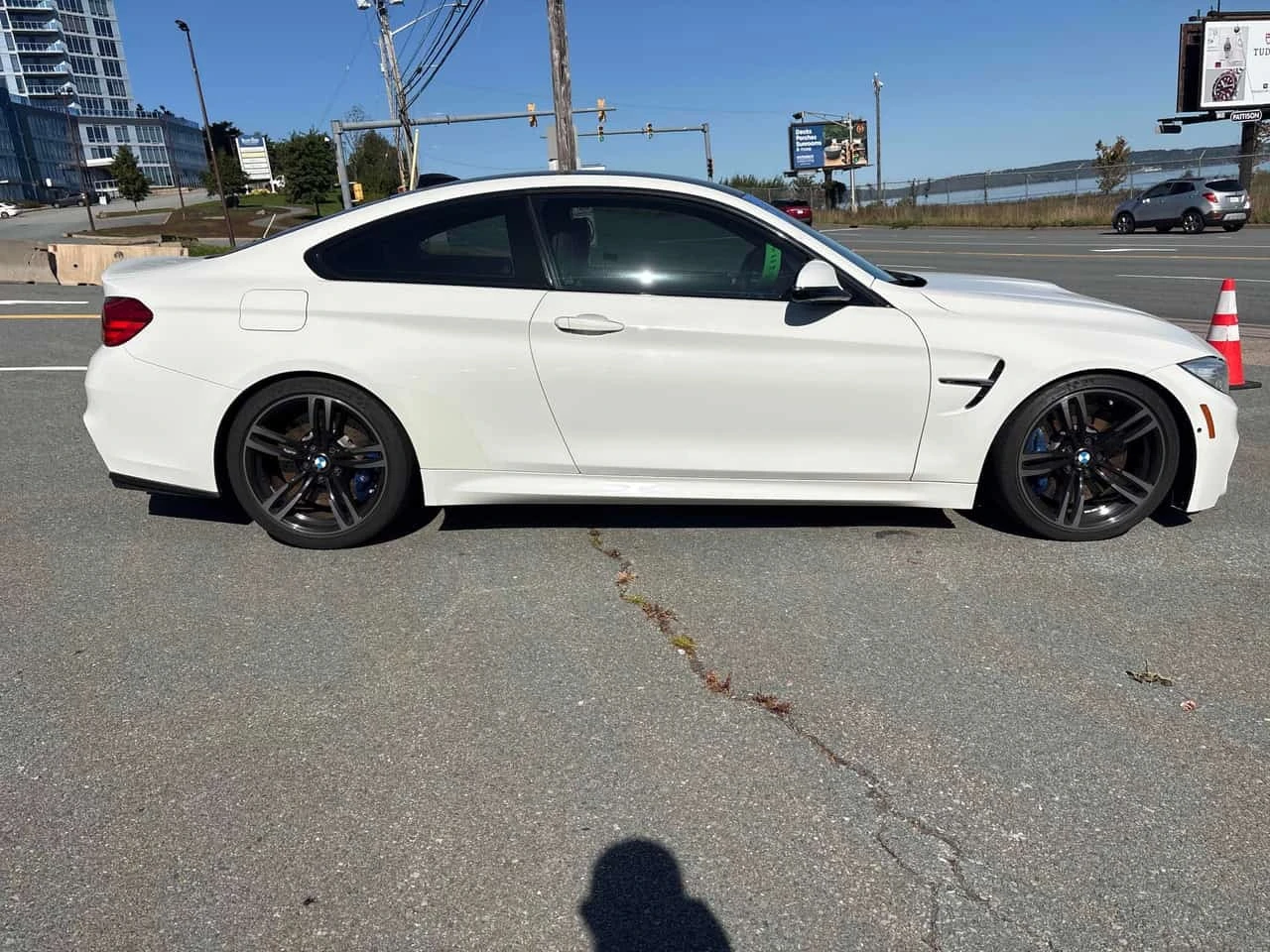 BMW M4 2dr Cpe | CARFAX | АВТОФИНАНСИРАНЕ, снимка 4 - Автомобили и джипове - 56217198