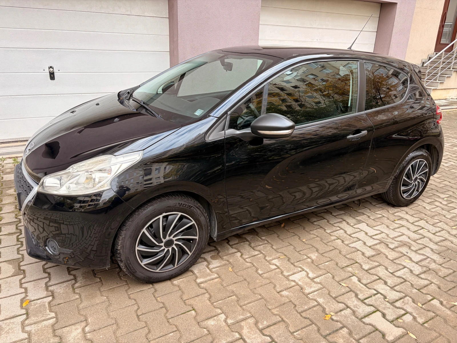 Peugeot 208, снимка 5 - Автомобили и джипове - 56636687