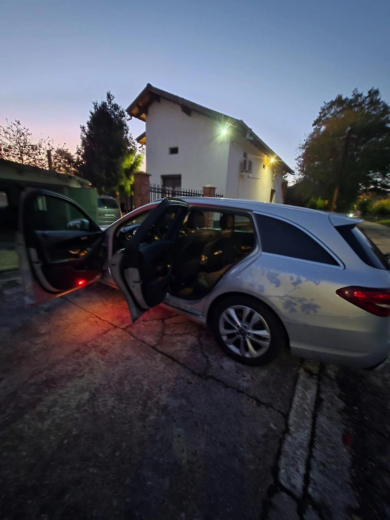 Mercedes-Benz C 220