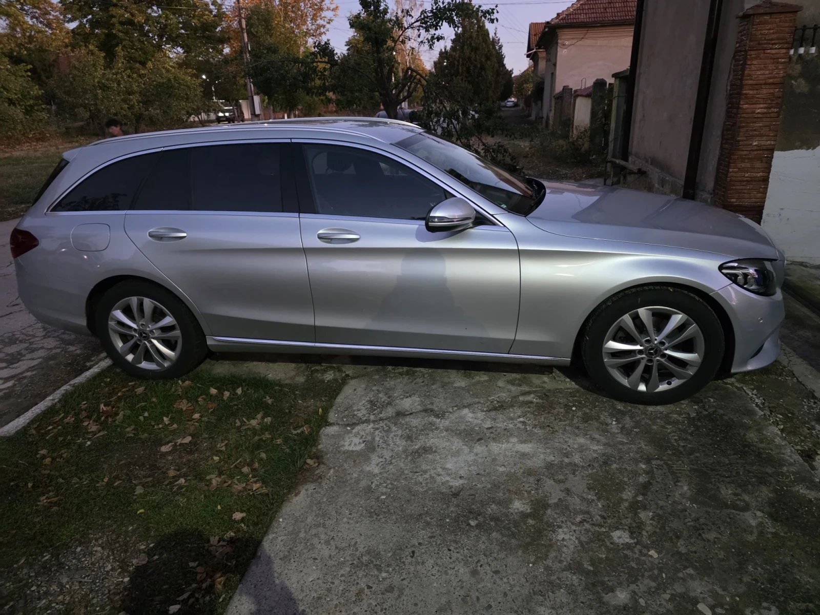 Mercedes-Benz C 220, снимка 8 - Автомобили и джипове - 56687216