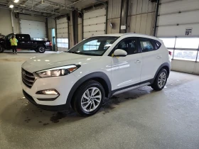 Hyundai Tucson * * CARFAX * * АВТО КРЕДИТ * * , снимка 1