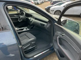 Audi Q8  E-tron Sportback 55 S Line, снимка 11