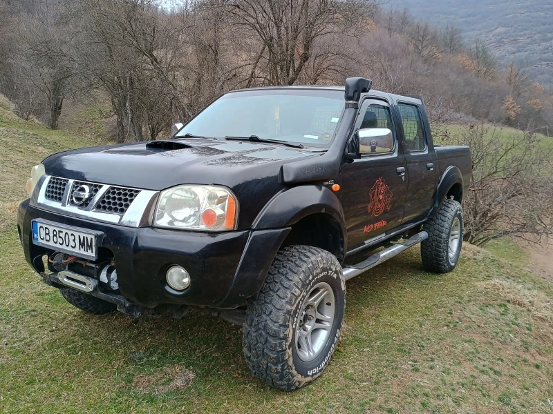 Nissan Navara 2.5D, снимка 2 - Автомобили и джипове - 49034386