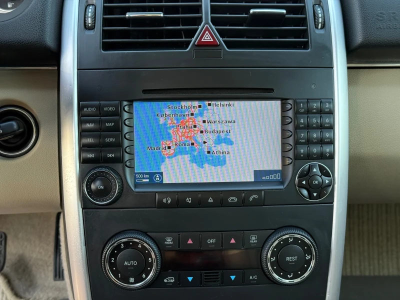 Mercedes-Benz B 200 2.0i * * БЕНЗИН* * ПАРКТРОНИК* * КОЖА* СЕРВИЗНА ИС, снимка 12 - Автомобили и джипове - 50275709