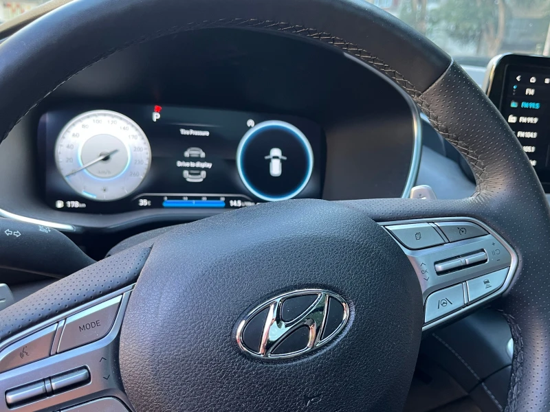 Hyundai Santa fe Calligraphy, снимка 13 - Автомобили и джипове - 52052687