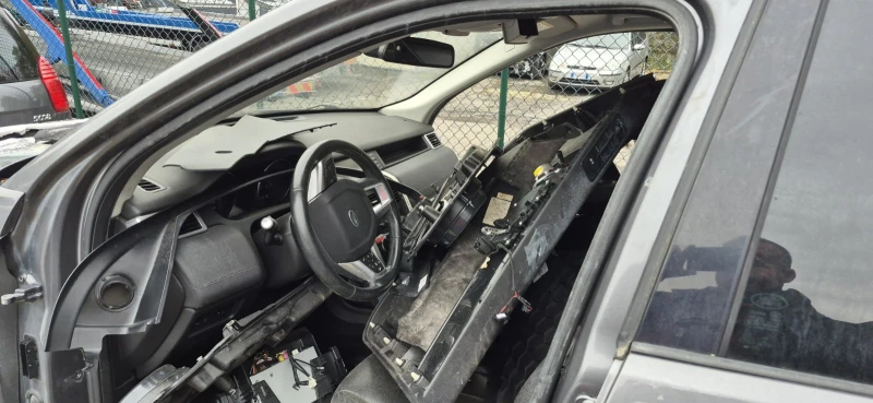 Land Rover Discovery 2.2 D 4x4  2016 г. 224DT    само на части 