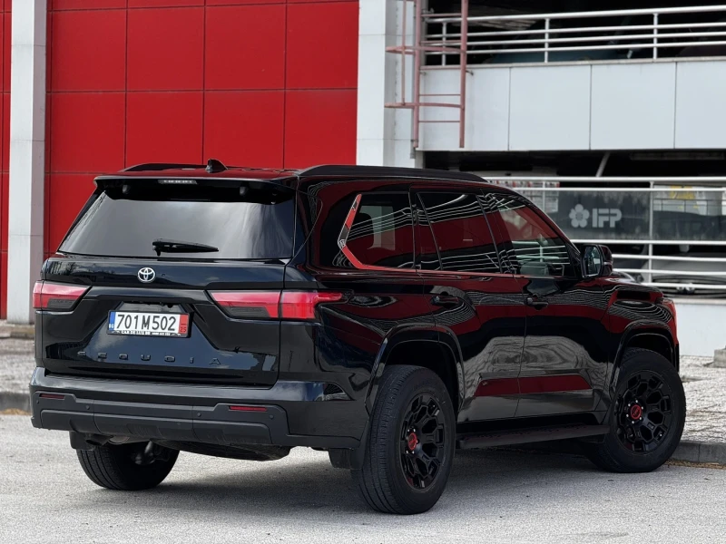 Toyota Sequoia Hibrid, снимка 4 - Автомобили и джипове - 53517551