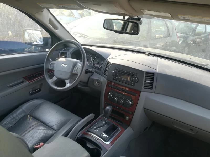 Jeep Grand cherokee 3.0 CRDI /4X4 /AUTOMAT - НА ЧАСТИ , снимка 9 - Автомобили и джипове - 34124043