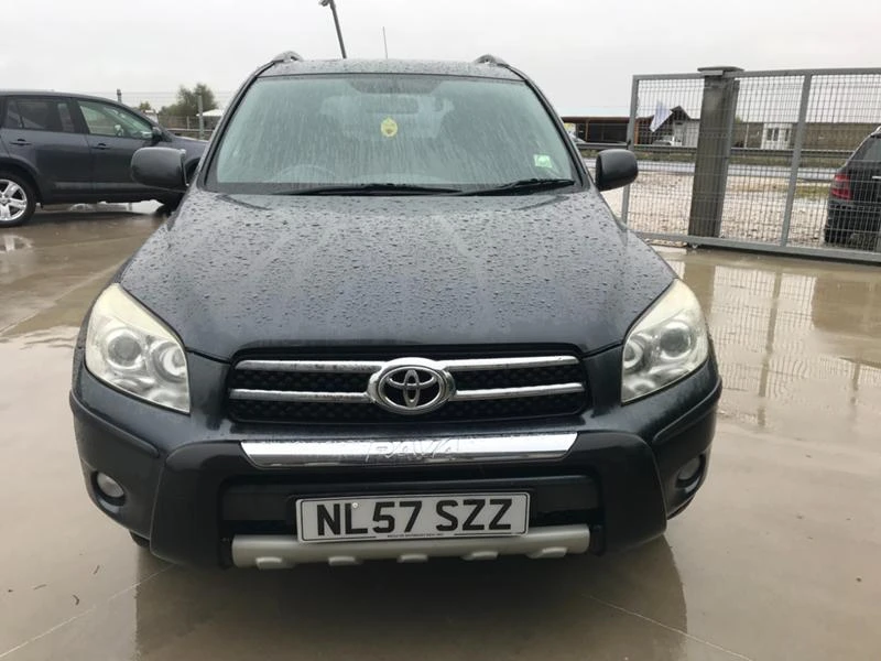 Toyota Rav4 2.2d4d-43 Броя!!!, снимка 2 - Автомобили и джипове - 34471799