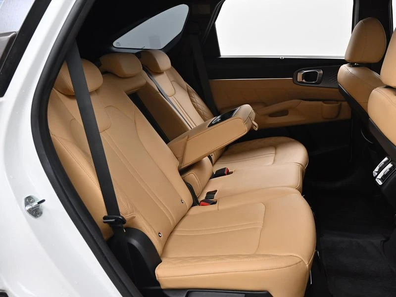 Kia Sorento Diesel 2.2 4WD| 202к.с.| ВКЛ.ТЕХНОТЕСТ, снимка 12 - Автомобили и джипове - 55611499