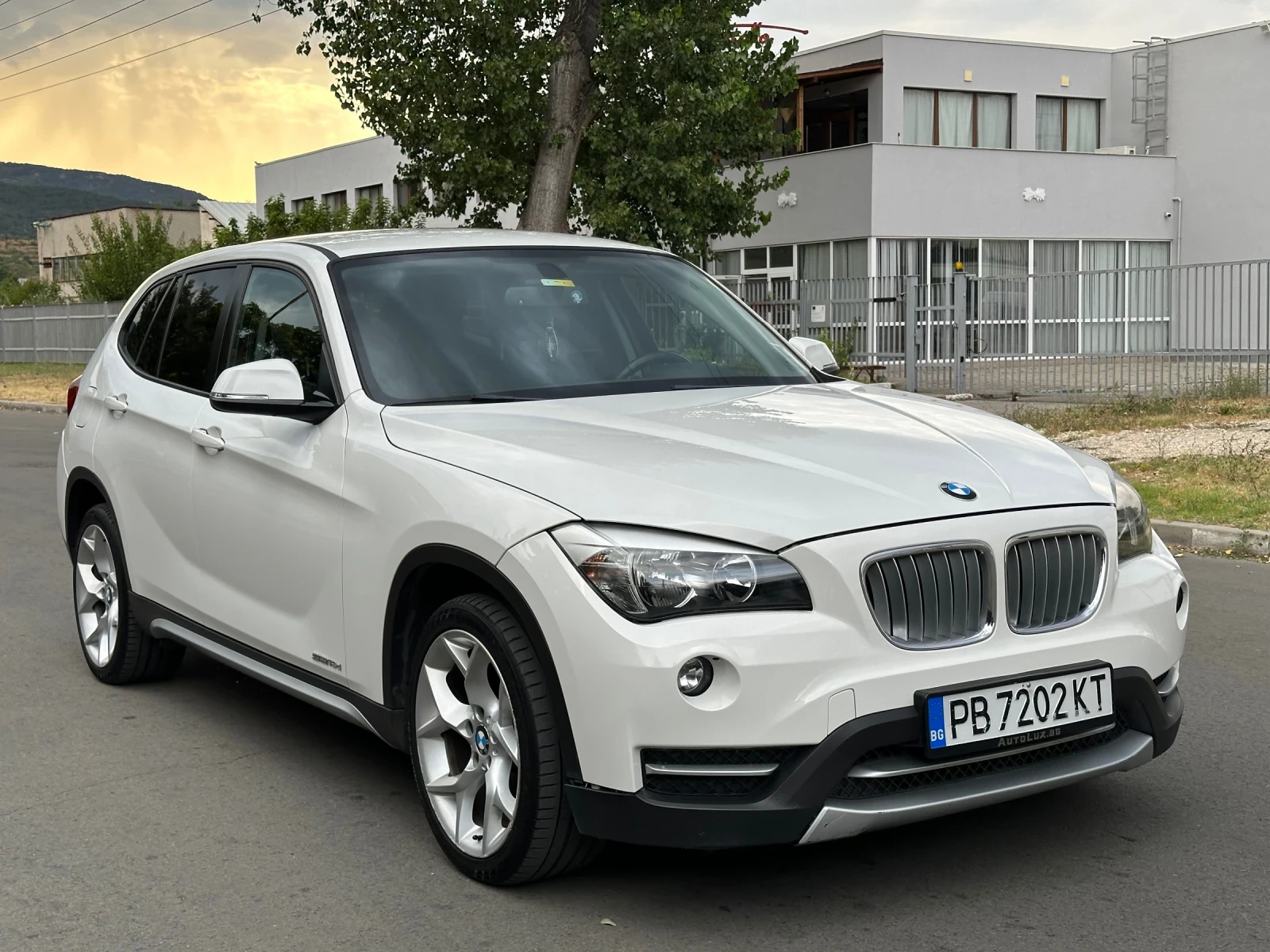 BMW X1 1.8d FACELIFT xLine sDrive 143к.с - изображение 3