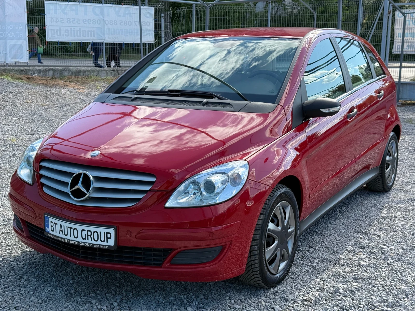 Mercedes-Benz B 200 2.0i * * БЕНЗИН* * ПАРКТРОНИК* * КОЖА* СЕРВИЗНА ИС - изображение 2