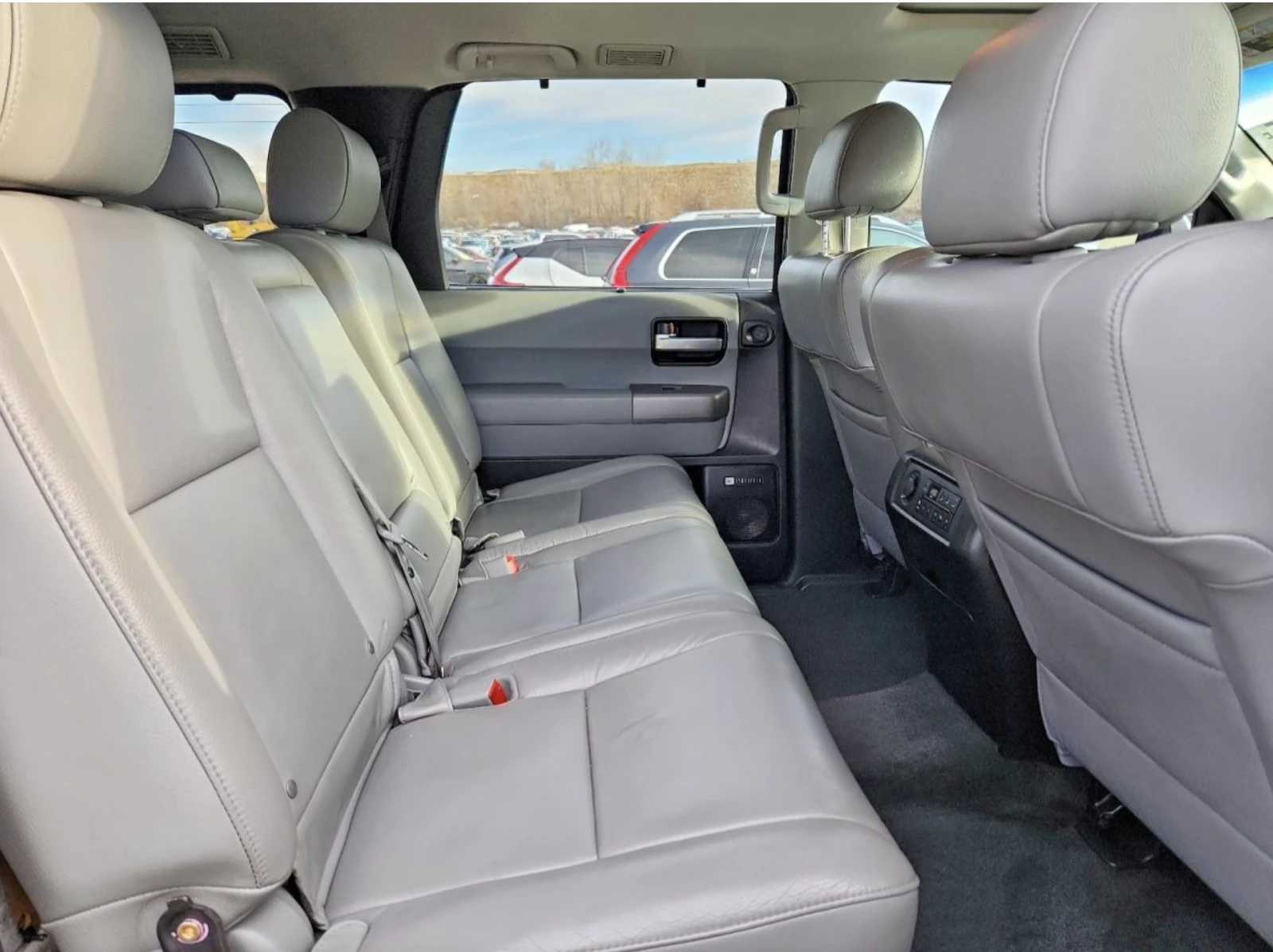 Toyota Sequoia Limited  | Mobile.bg � ����������� 11