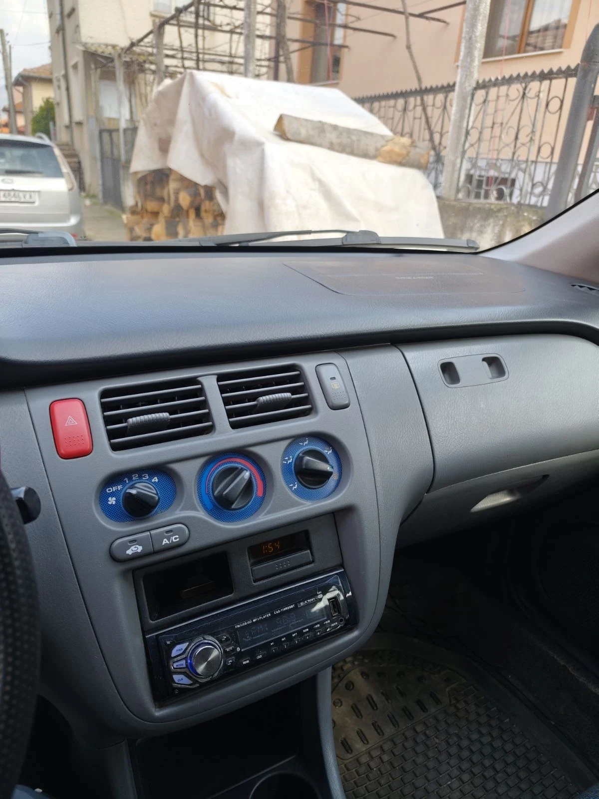 Honda Hr-v 1.6 ГАЗ, снимка 5 - Автомобили и джипове - 53880389