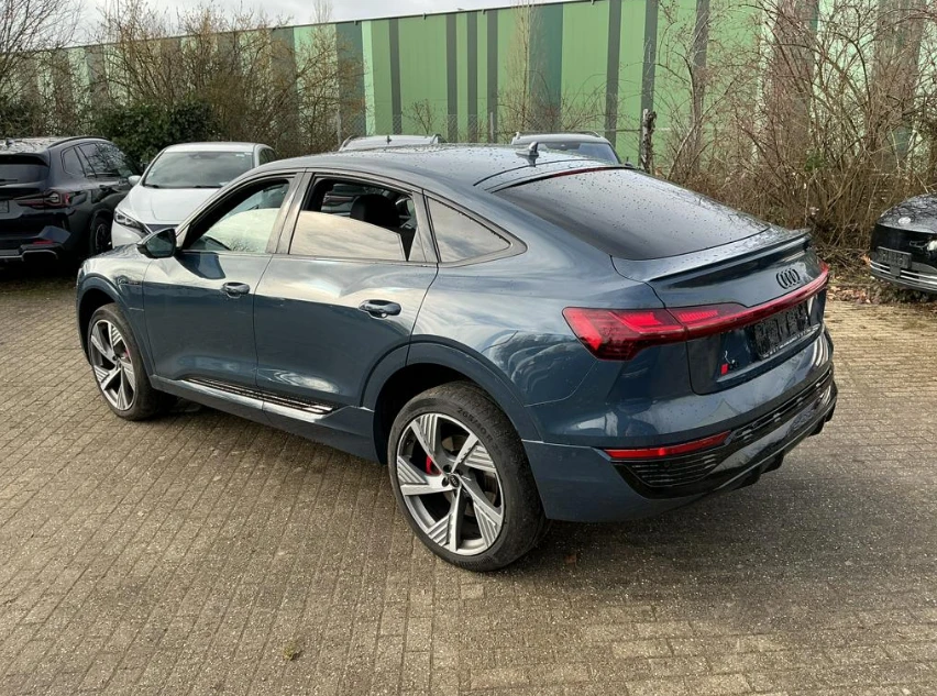 Audi Q8  E-tron Sportback 55 S Line, снимка 5 - Автомобили и джипове - 54109953