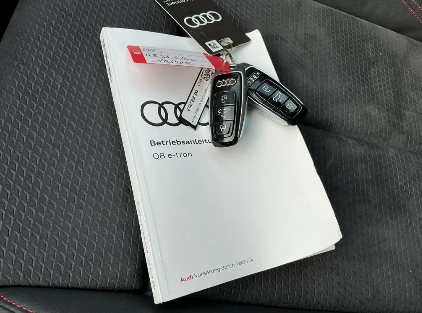 Audi Q8  E-tron Sportback 55 S Line, снимка 8 - Автомобили и джипове - 54109953