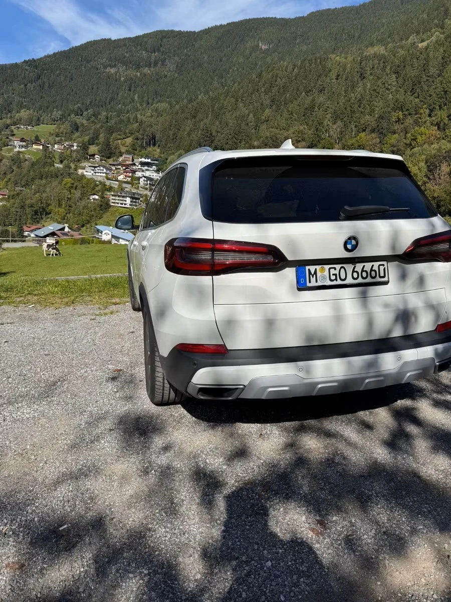 BMW X5 xDrive40d, Laser, Panorama, HuD, Standhzg, снимка 9 - Автомобили и джипове - 54681933
