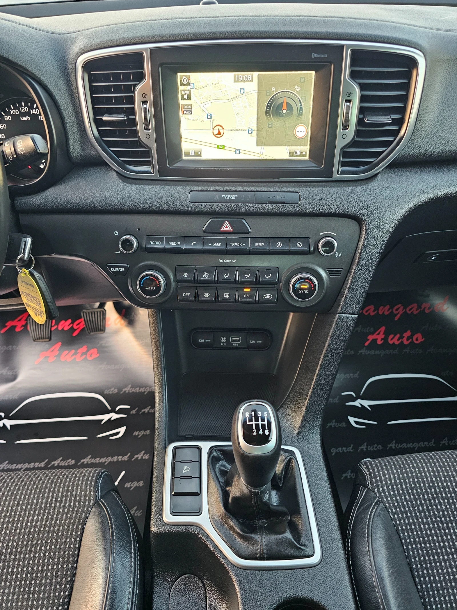 Kia Sportage 1.7CRDI, 115к.с., снимка 11 - Автомобили и джипове - 55580010