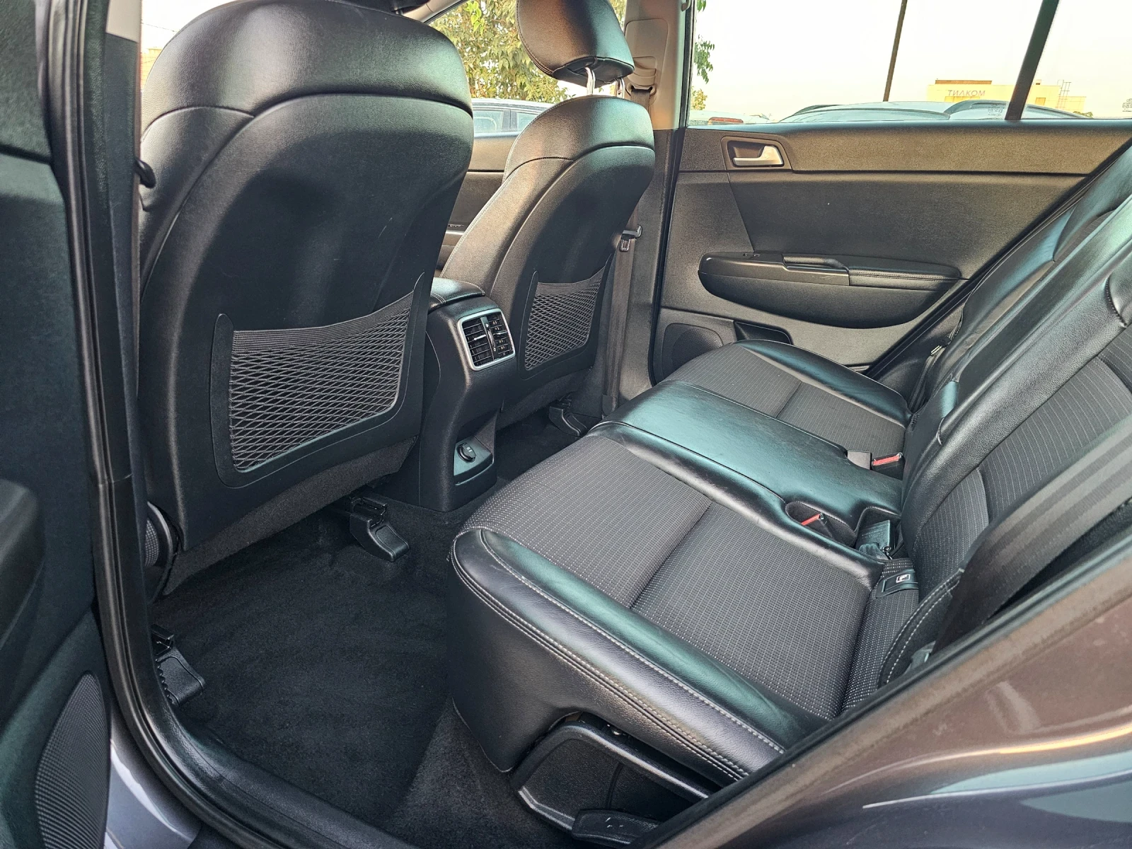 Kia Sportage 1.7CRDI, 115к.с., снимка 10 - Автомобили и джипове - 55580010