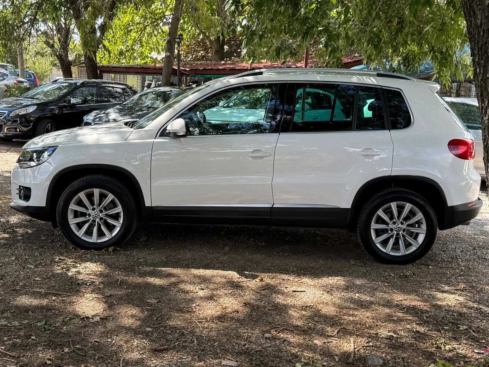 VW Tiguan 2.0tdi* DSG* Navi* 4x4 | Mobile.bg � ����������� 7