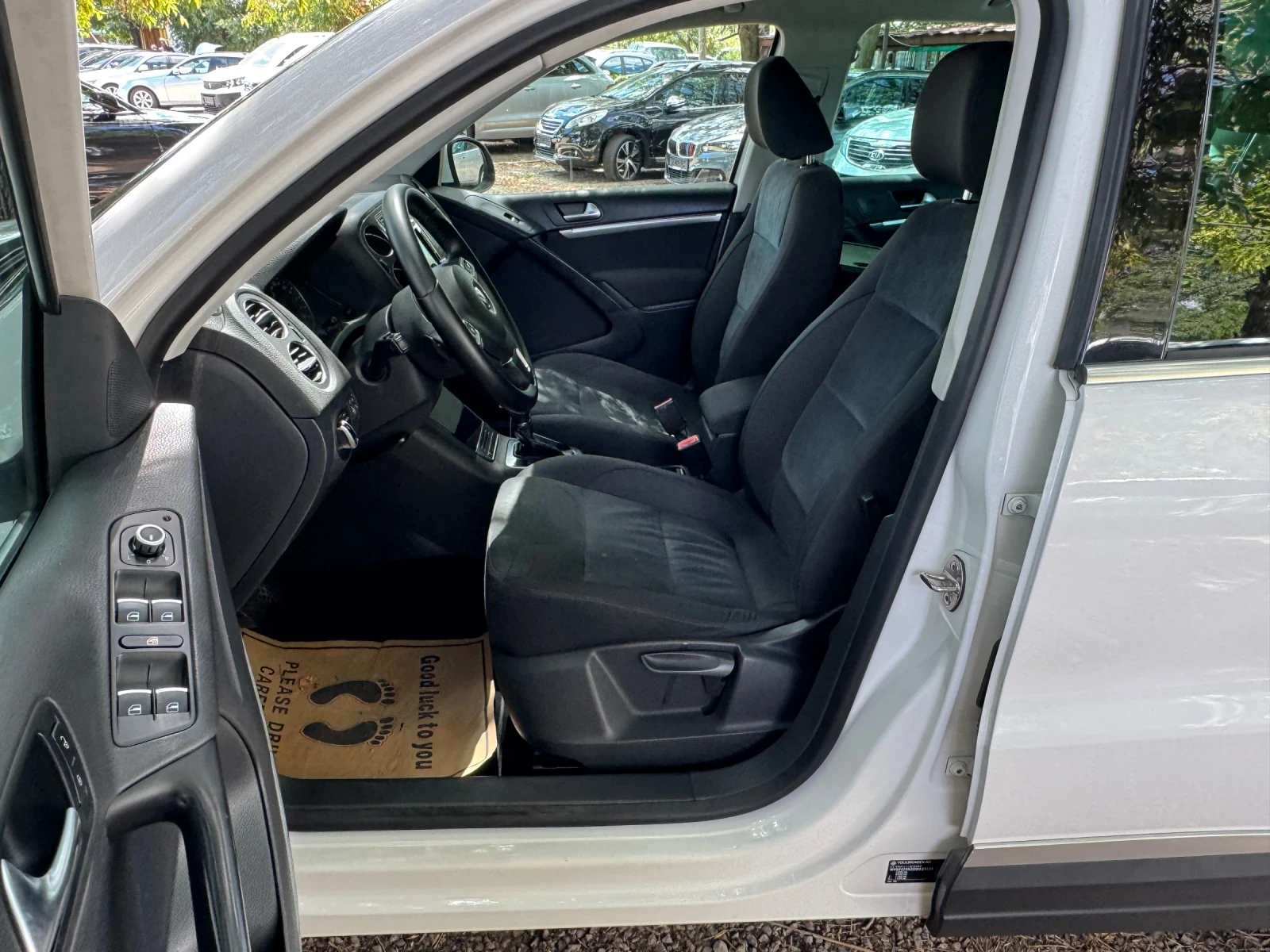 VW Tiguan 2.0tdi* DSG* Navi* 4x4 | Mobile.bg � ����������� 9