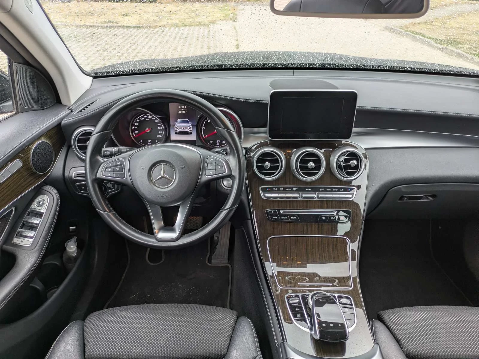 Mercedes-Benz GLC 220 4Matic ГЕРМАНИЯ Сервизна история, снимка 7 - Автомобили и джипове - 56243922