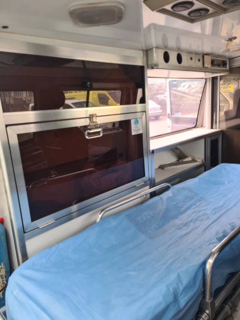 VW T5, снимка 9 - Бусове и автобуси - 53303898